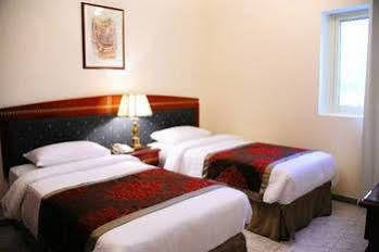 Al Sharq Hotel Apartment Sharjah Exterior photo
